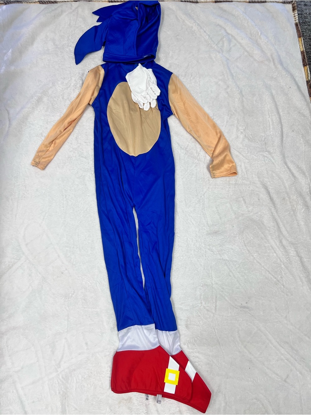 Sonic Kids Halloween Costume with Tan Belly and White Gloves